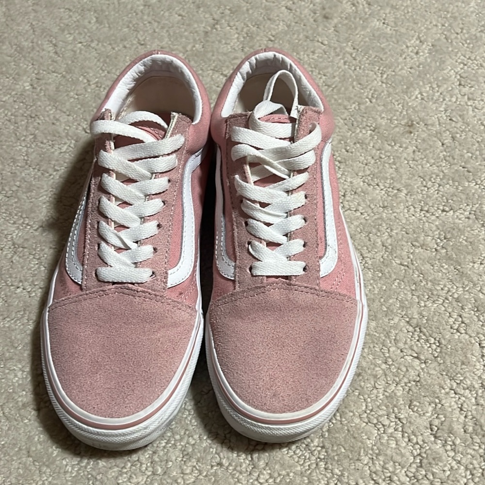 Pink vans! Low!